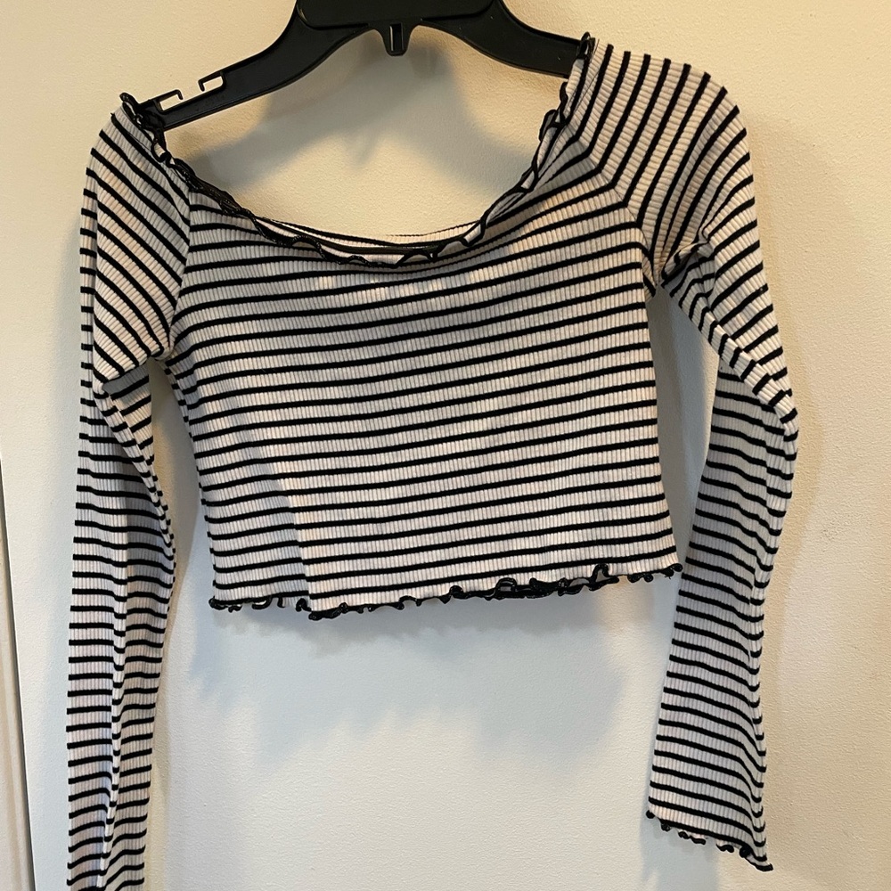 Cropped long sleeve